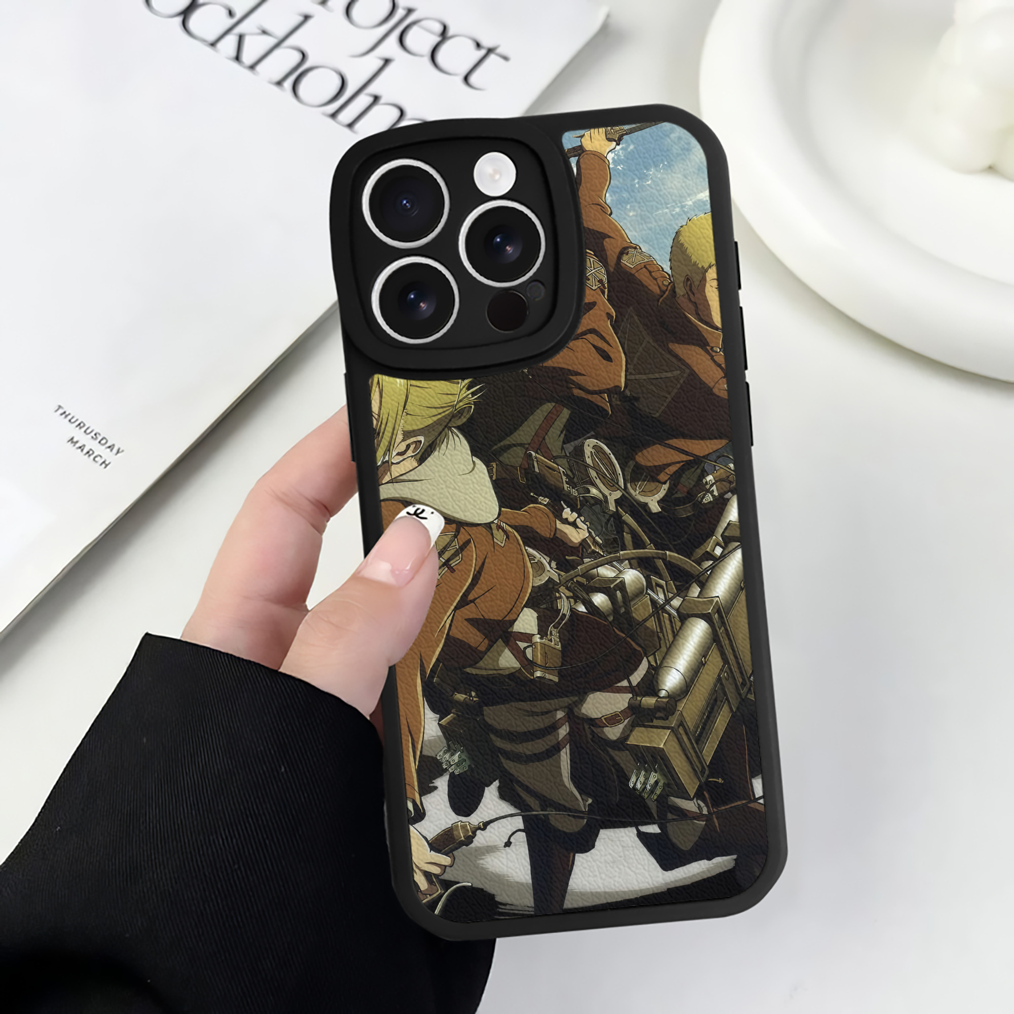（画像用） 進撃の巨人 Attack on Titan 【iPhone 16シリーズ対応】シリコンスマホケース（レザー調） 材質：シリコン